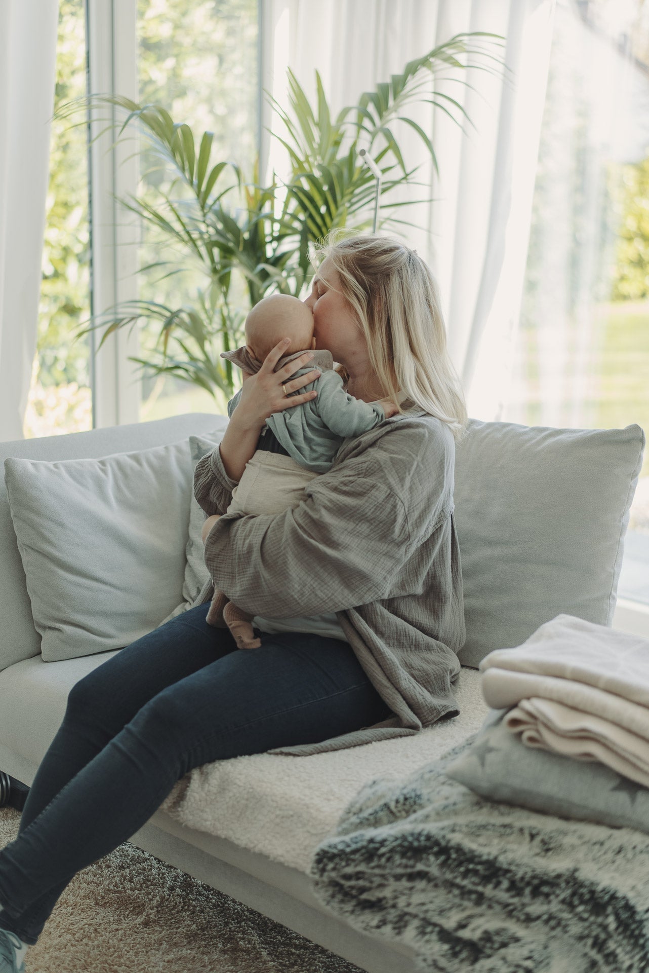 🌙 Warum schläft mein Baby bei Hitze so schlecht? 7 Tipps für entspannte Sommernächte ☀️👶